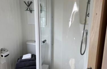 Static Caravan on the Jurassic Coast at Freshwater Beach Holiday Park - Photo 24