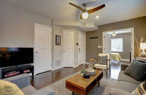 Two Comfy Condos Near City Center OTR UC Zoo - Foto 4