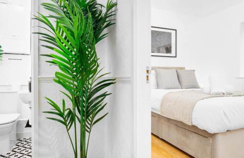 Four Bed House - Garden - Parking - Speed Wi-Fi 75CMR - Foto 49