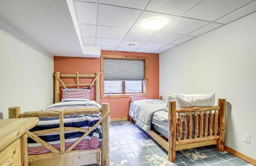 Family Home with Indoor Pool about 2 Mi to Elkhart Lake! - Foto 21