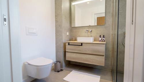 Julião Beach House in Carvoeira by Lisbeyond - Photo 5, Shower