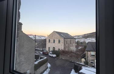 Northcliffe - Stylish Stone Cottage - Spa Bath - Peak Views - Photo 27