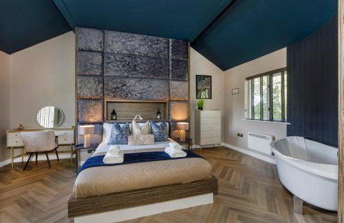 Oakwood Lodges with Hot tubs York - Photo 76