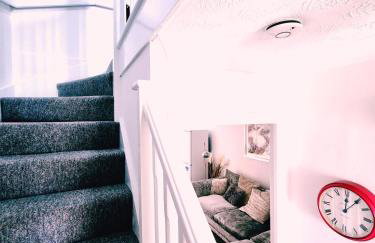 Modern 2-bed , Bradley Stoke, NR Parkway Station, Free Parking - Foto 13