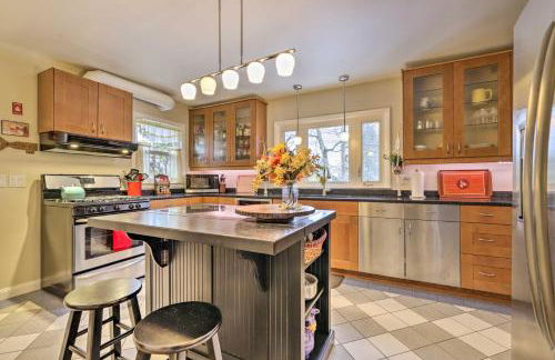 Hadley Vacation Rental 24 Mi to Springfield! - Photo 6