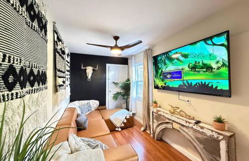 Vibing Hudson Retreat Pet-Friendly w Hot Tub - Foto 4