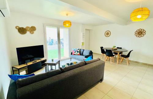 Le Cèdre Enchanté - Maison avec 2 chambres pour 6 personnes climatisée, avec terrasse et BBQ - Foto 2