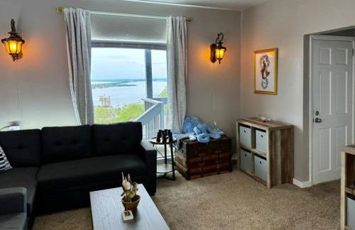 Whole House with Lake and Lift Bridge Overlook for 10 Guests - Foto 26