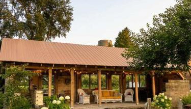 Historic 1868 Farmhouse Kettle Moraine Getaway - Foto 4