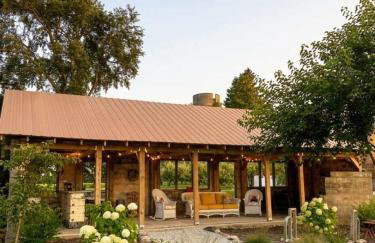 Historic 1868 Farmhouse Kettle Moraine Getaway - Foto 4