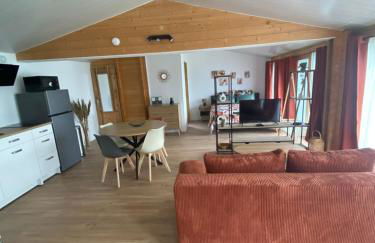 Chalet bois cosy indépendant Saint Jean de Niost - Foto 2