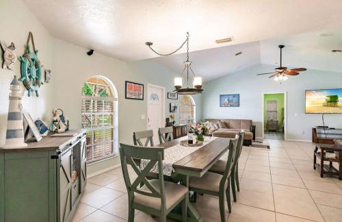 Sunny Oasis Getaway -Heated Pool-Mini Golf-Near Beach - Foto 29