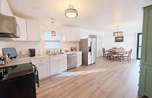 The Green Cardinal 4BR2BA Sleeps up to 7 - Foto 14