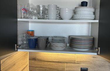 Lama-Gîte-des-Puys T3 Lamadalet, vue sud, terrasse, parking privé - Foto 11