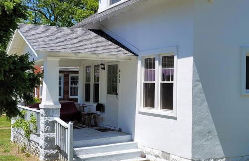 Oscoda Hilltop Haven - Great Location near Beach! - Foto 8