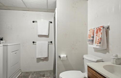 The Treehouse Lakes & Trails Cabin cabin - Photo 22