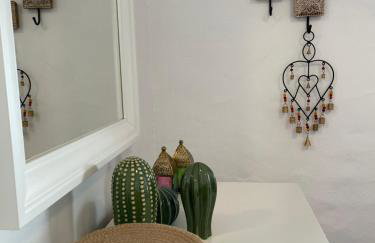 Cosy Andalusian Home with Roof Terrace in Town Centre - Photo 31
