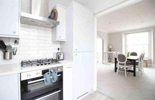 Beautiful Top Floor Clifton Apartment - Foto 14