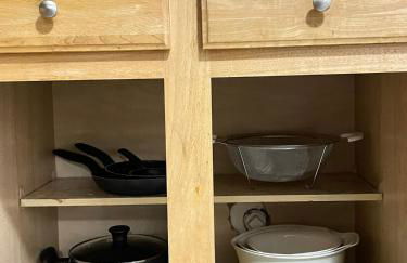 Cozy 2 Bedrooms 1and half Bathrooms Near Prudential with Parking Entire Apartment - Foto 28