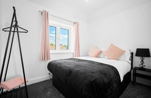 Family Contractors 3 bed house free parking sleeps7 - Foto 13