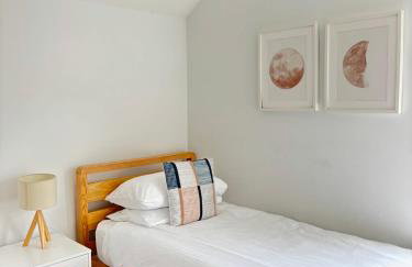 TAFFS MEAD HOUSE Central City Location, nr Stadium, Family Friendly! - Photo 6