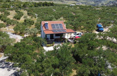 Secluded holiday house Marina, Trogir - 25320 - Foto 1