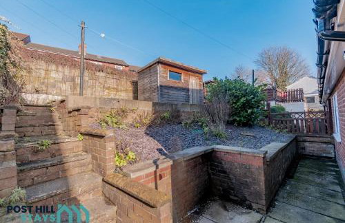 Large 4BR - Ideal Long Stays - Parking - Fast WiFi - Foto 32