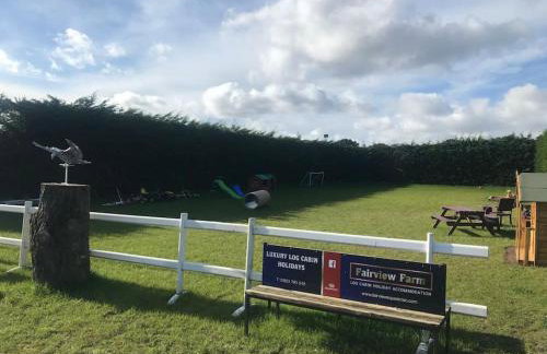 POPPY LUXURY LODGE Sleeps 8 at Fairview Farm, Ravenshead, Nottingham Near Sherwood Forest, Dog Friendly, Farm Stay great for wedding groups, families, Hen Do's, friends gatherings with amazing views - Foto 79