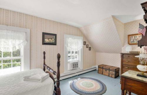 On the Chatham Loop - 1 Min to the Beach - Photo 21