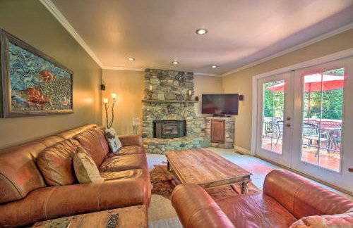 Beautiful Wine Country Home w/ Hot Tub & Lake View - Foto 10
