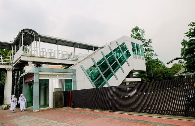 Best Price Studio Apartment at Capitol Park Residence - Photo 47