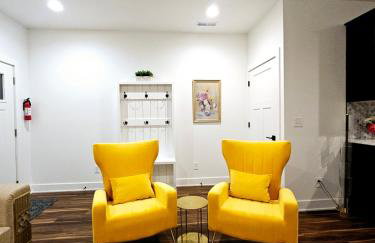 Charming 3 Bedroom house near Downtown IN - Photo 7