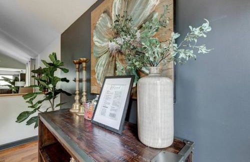 NEW - Modern Rustic Retreat Ardmore Chalet - Foto 38