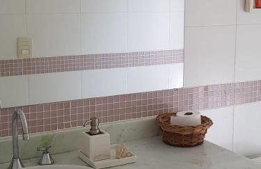 Casa alto padrão na Ferradura em condomínio com piscina privativa - Foto 38