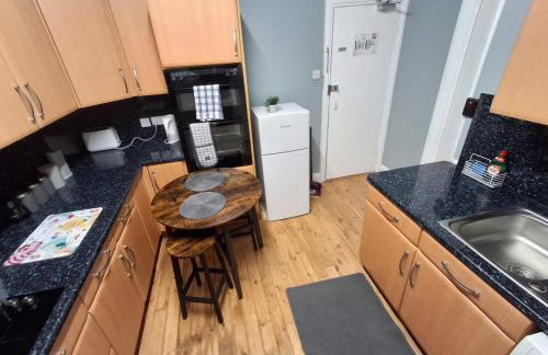 A-N-G Apartments - Parking EV 22kW by the Beach, Canoe Lake & South Parade Pier - Foto 26