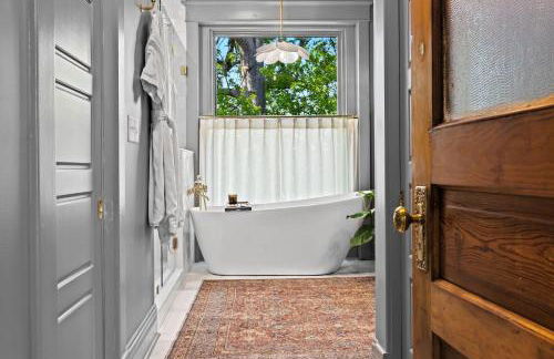 Gatsby House Luxe 3BR Game Room Hot Tub - Foto 79