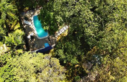 Sítio com piscina, churrasqueira, lareira, fogão à lenha, mesa de sinuca e vista para as montanhas - Foto 8