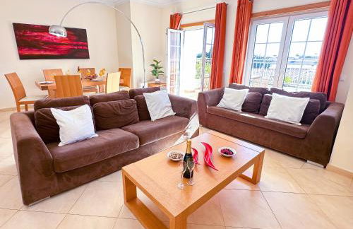 Balaia Poolside House with Sea View by BeCherish - Foto 3