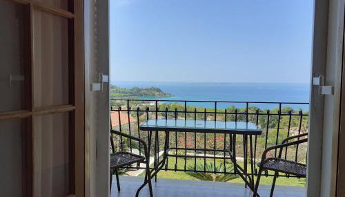 Mediterranean Studios - Photo 3