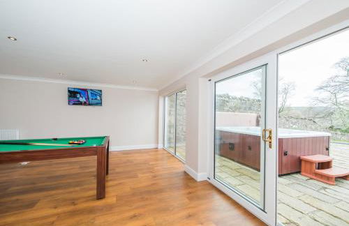 Balmeadowside Farmhouse with Hot Tub - Foto 11