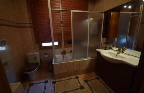 WOODEN IN WOODS - Photo 2