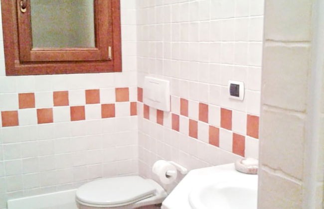 Three-room Apartment With Parking - Foto 9