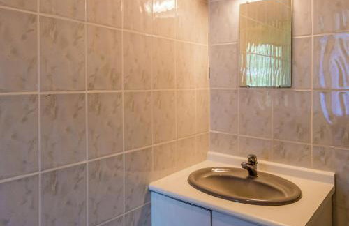 Quiet holiday home with shared pool - Foto 17