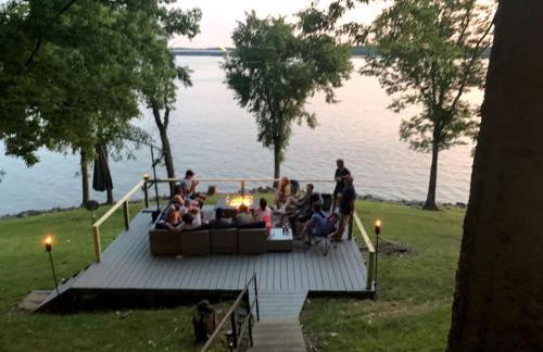 Panoramic Sunset View Waterfront Firepit - Foto 1