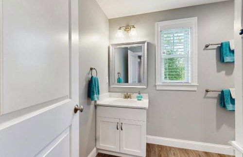 Seaglass Cottage - Photo 17