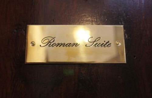 Roman Suite - Photo 19