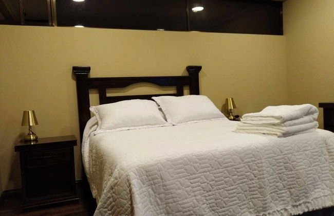 Madre Nuestra - Photo 7