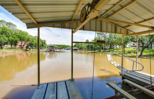 Papas Lakefront Hideaway - Photo 26