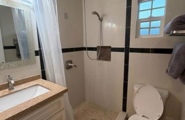 Cozy 2-Bedroom Retreat Home in East Los Angeles - Foto 11