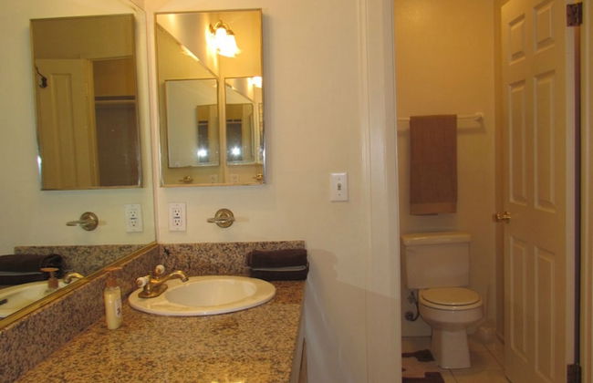 Peach Blossom Across From the Beach - Foto 11